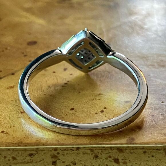 Natural Green Diamond Sterling Silver Ring Size 8 - Picture 5 of 9